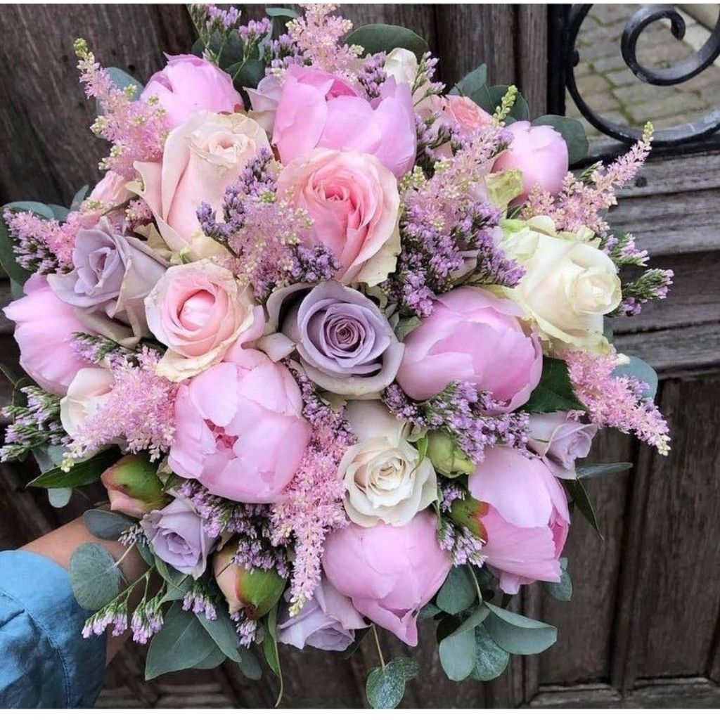 Brudebuket - Klassisk - Frk. Mollies Blomsterværksted