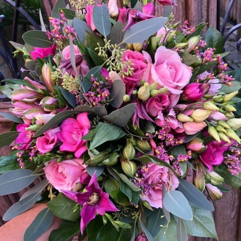 Lav Tæt Buket - Frk. Mollies Blomsterværksted