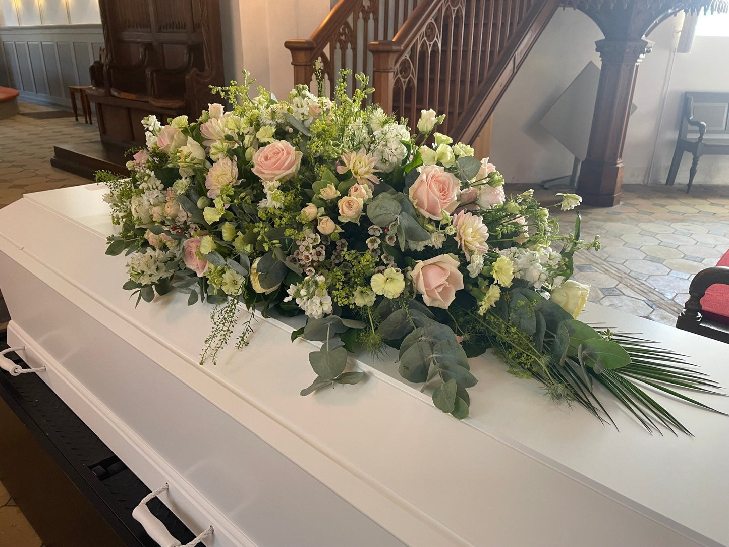 Kistedekoration - Frk. Mollies Blomsterværksted