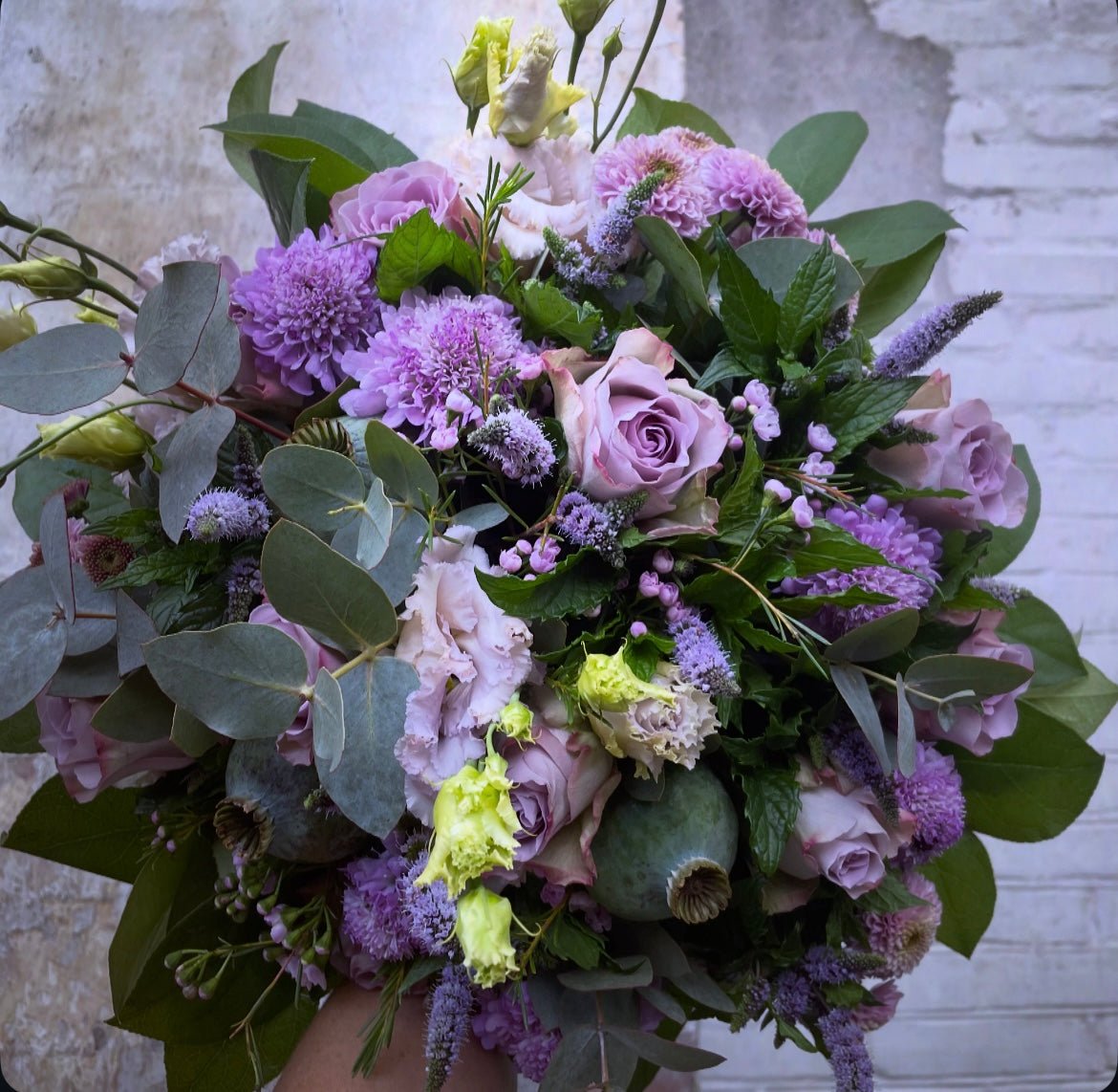 Lav Tæt Buket - Frk. Mollies Blomsterværksted